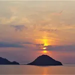 Sunset Mavi