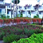 Sunset Mavi بيت للعطل تورغوتْريس