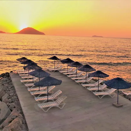 Sunset Mavi Tatil Evi
